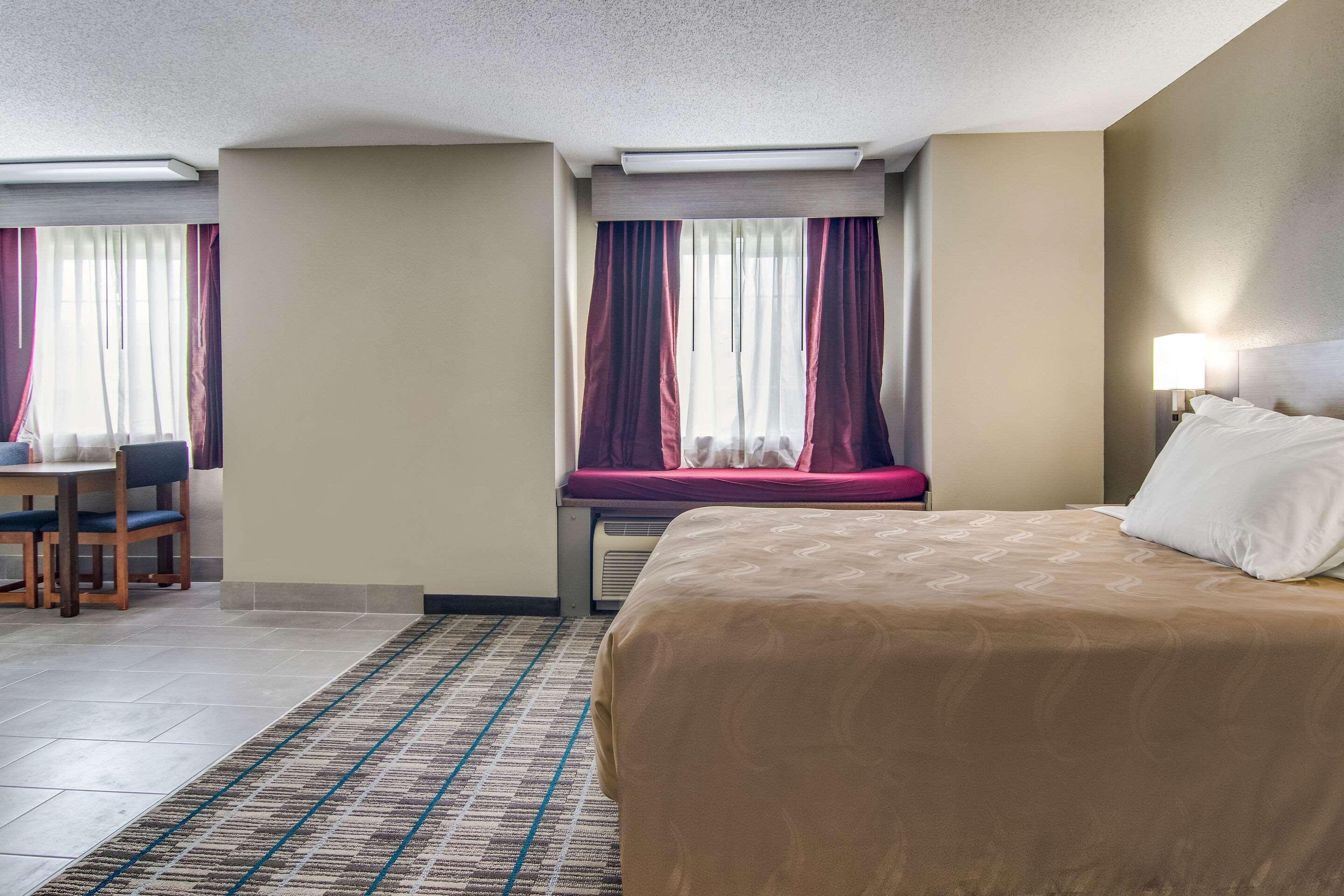 Monroe Heights グローブシティ エクステリア 写真